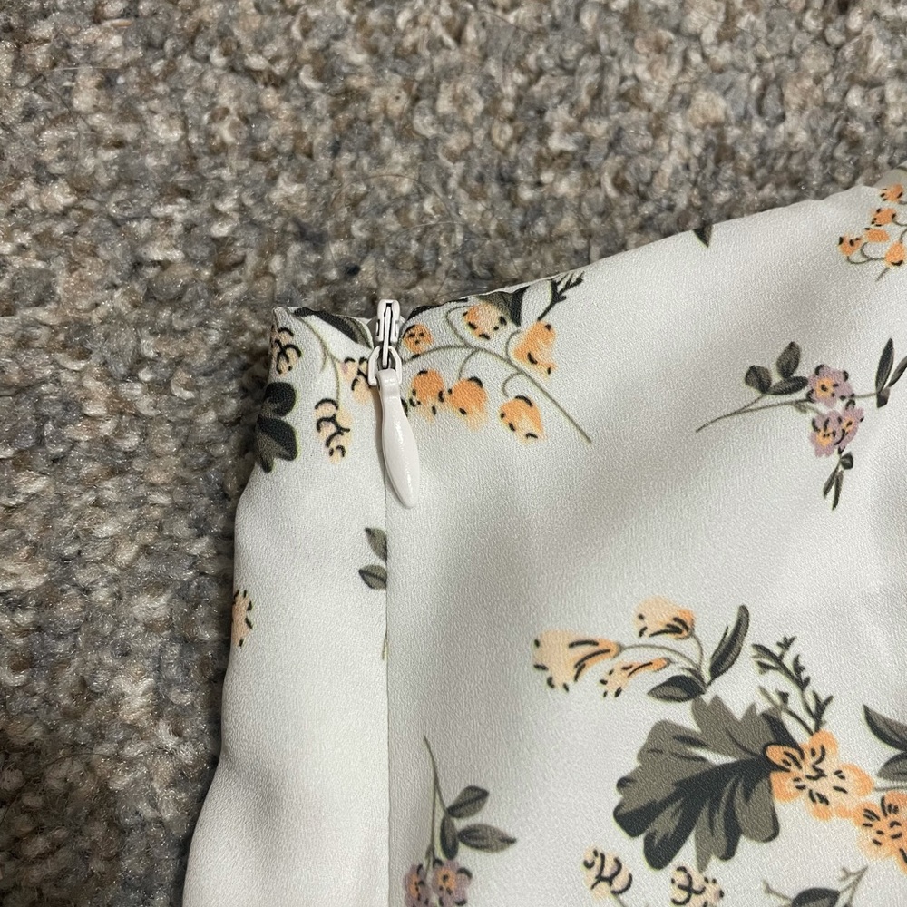 Two Piece Set - Picture 6 of 6